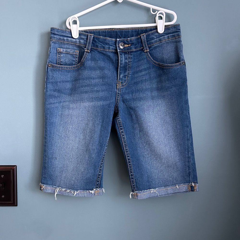 Crazy 8 Blue Denim Bermuda Shorts Frayed Raw Edge Size 14